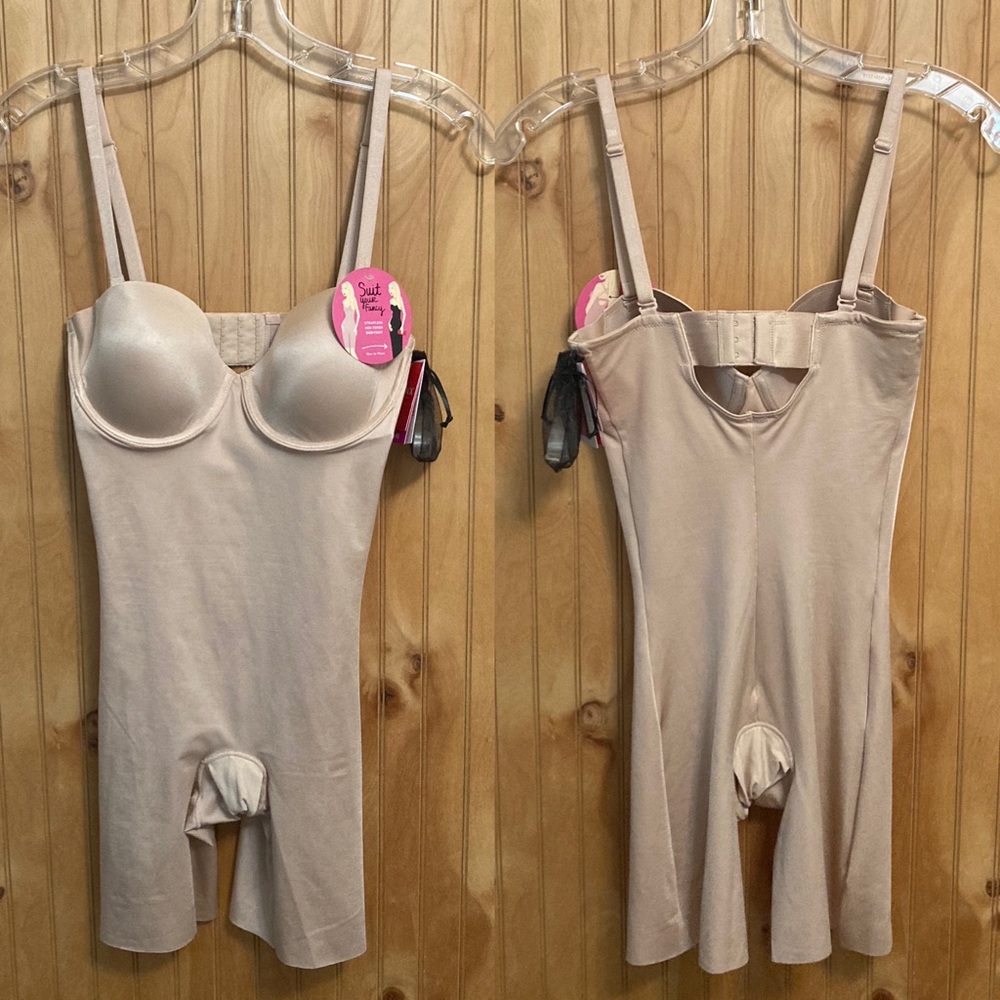 Spanx Suit Your Fancy Strapless Cupped Mid Thigh Bodysuit size S - Picture 13 of 16